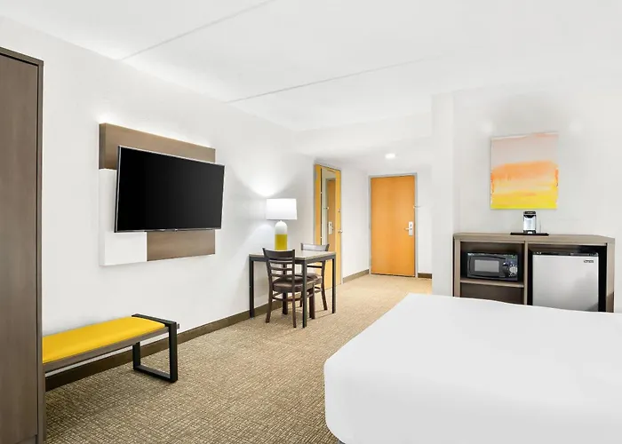 Comfort Gold Coast Inn
