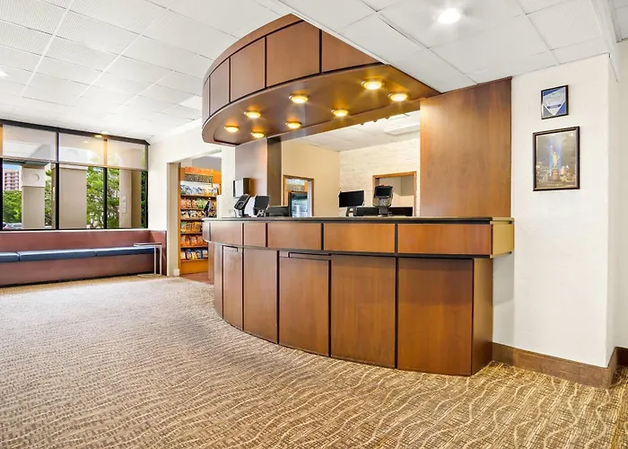 Comfort Gold Coast Inn 4*